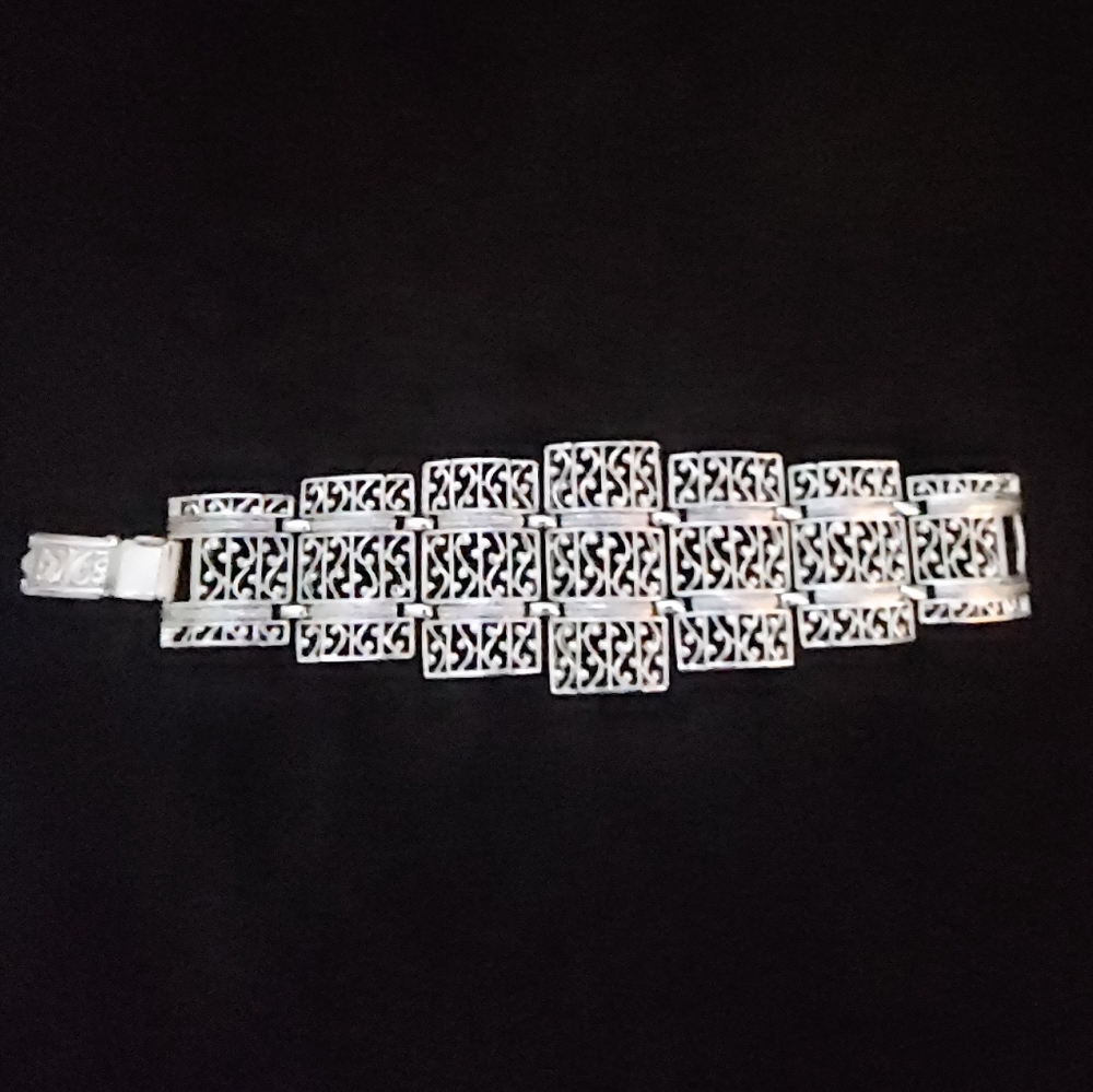 VTG  Sarah Coventry "Lady of Spain" Bracelet